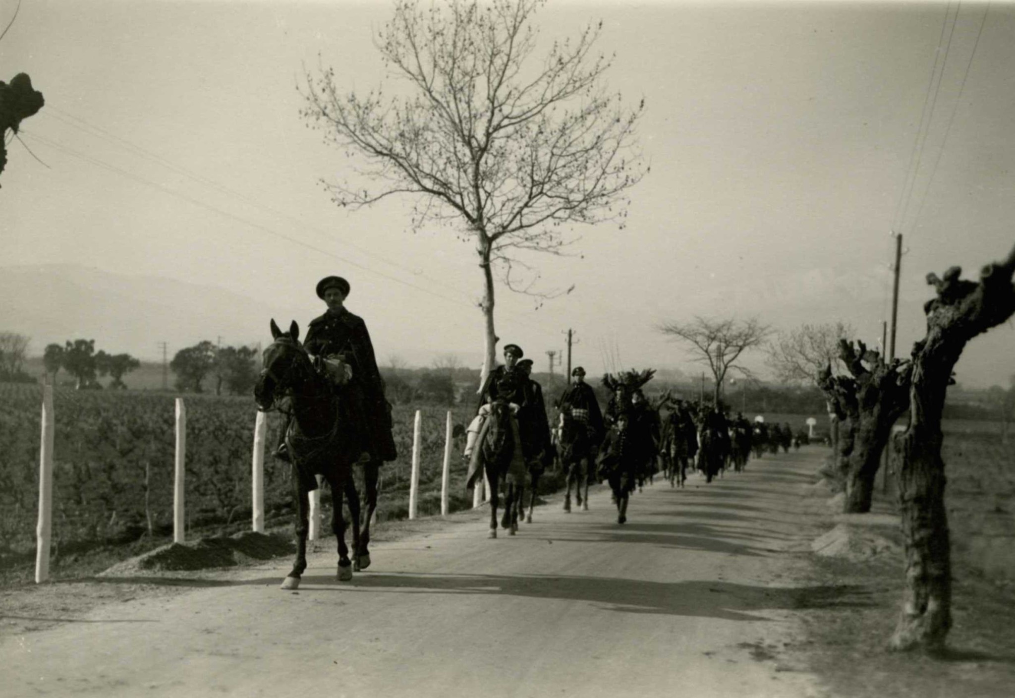 Membres de la cavalerie républicaine en route le camp d’Argelès-sur-Mer, février 1939.