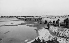 Distribution de nourriture au d’Argelès-sur-Mer, février 1939. 