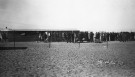 File de réfugiés espagnols à l’entrée du camp d’Argelès-sur-Mer. Février 1939. 