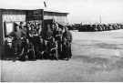 Contrôle des entrées et sorties du parc automobile d’Argelès-sur-Mer, mars 1940. Fonds Couderc. Mémorial d’Argelès-sur-Mer.