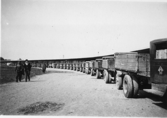 Restitution de véhicules militaire à l’Espagne, camp d’Argelès-sur-Mer, juillet 1939