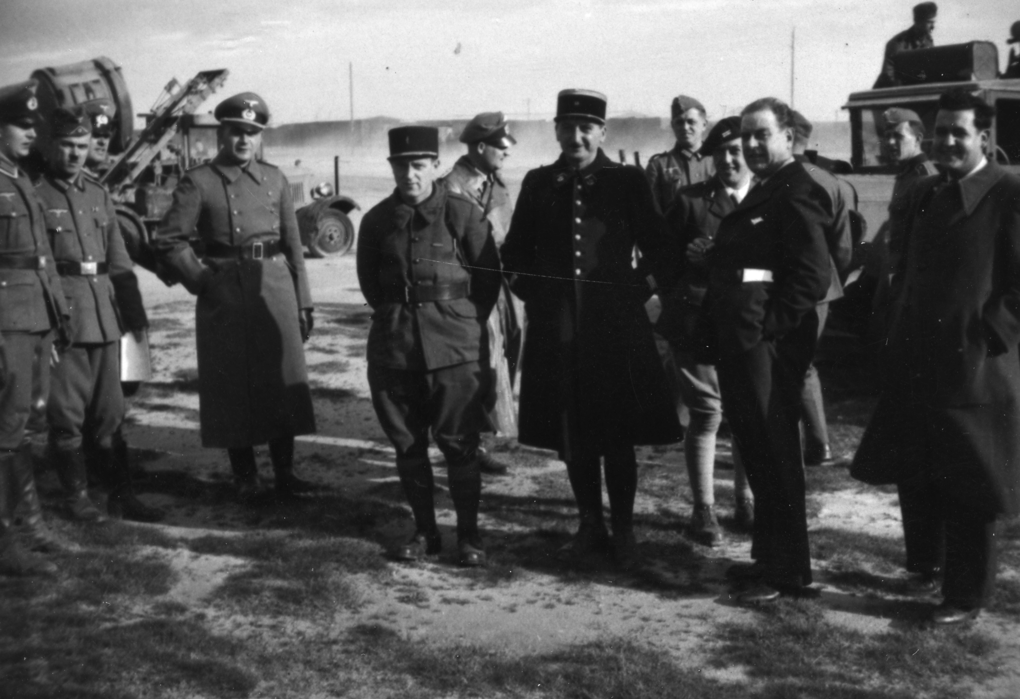 Commission de contrôle allemande au camp d’Argelès-sur-Mer le 22 novembre 1940. 