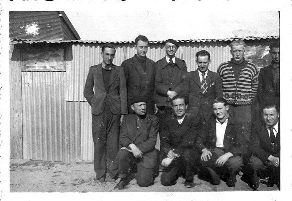 Groupe d’internés du camp d’Argelès-sur-Mer, juillet 1941